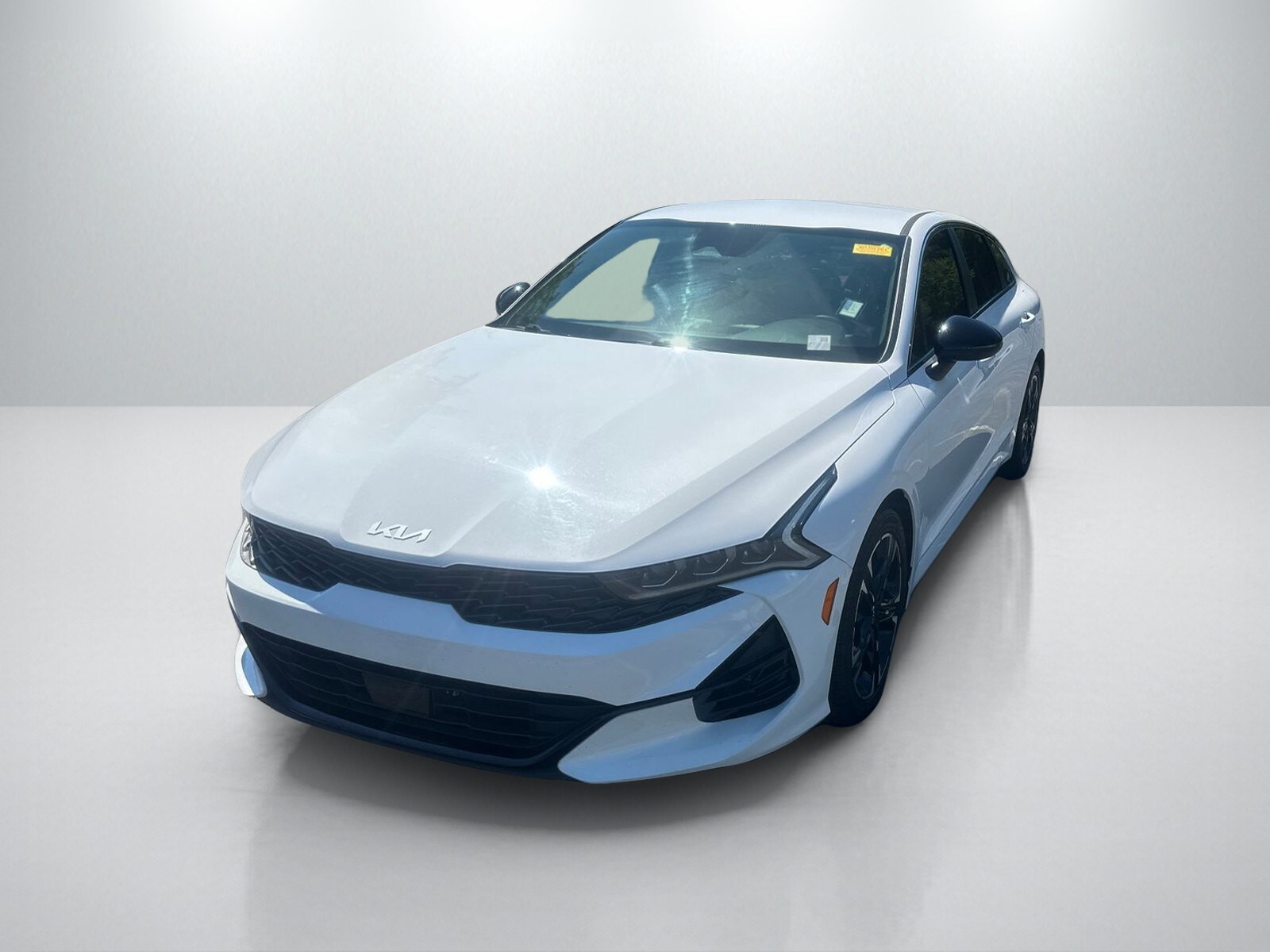 2023 Kia K5 GT-Line photo 3
