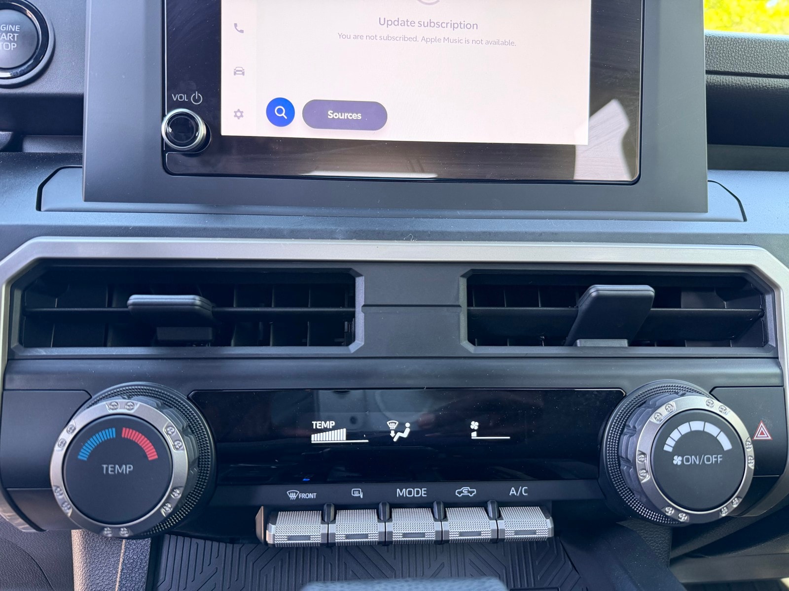 2024 Toyota Tacoma SR - Photo 28