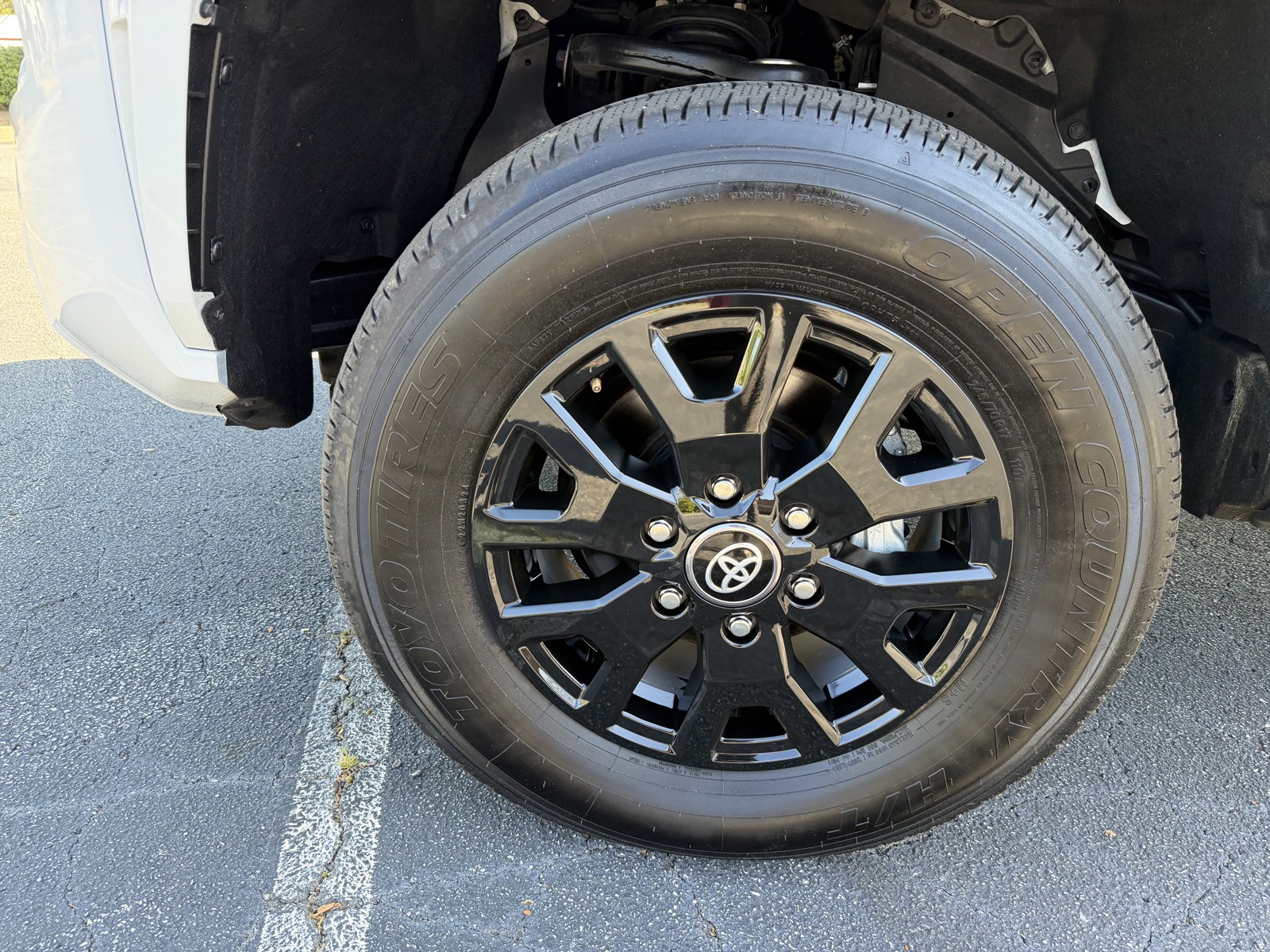 2024 Toyota Tacoma SR - Photo 46
