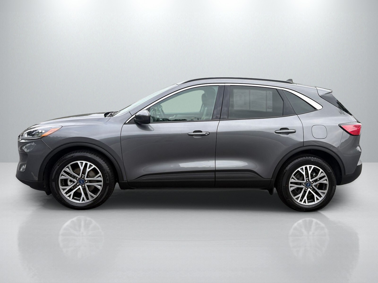 2021 Ford Escape SEL Hybrid photo 4