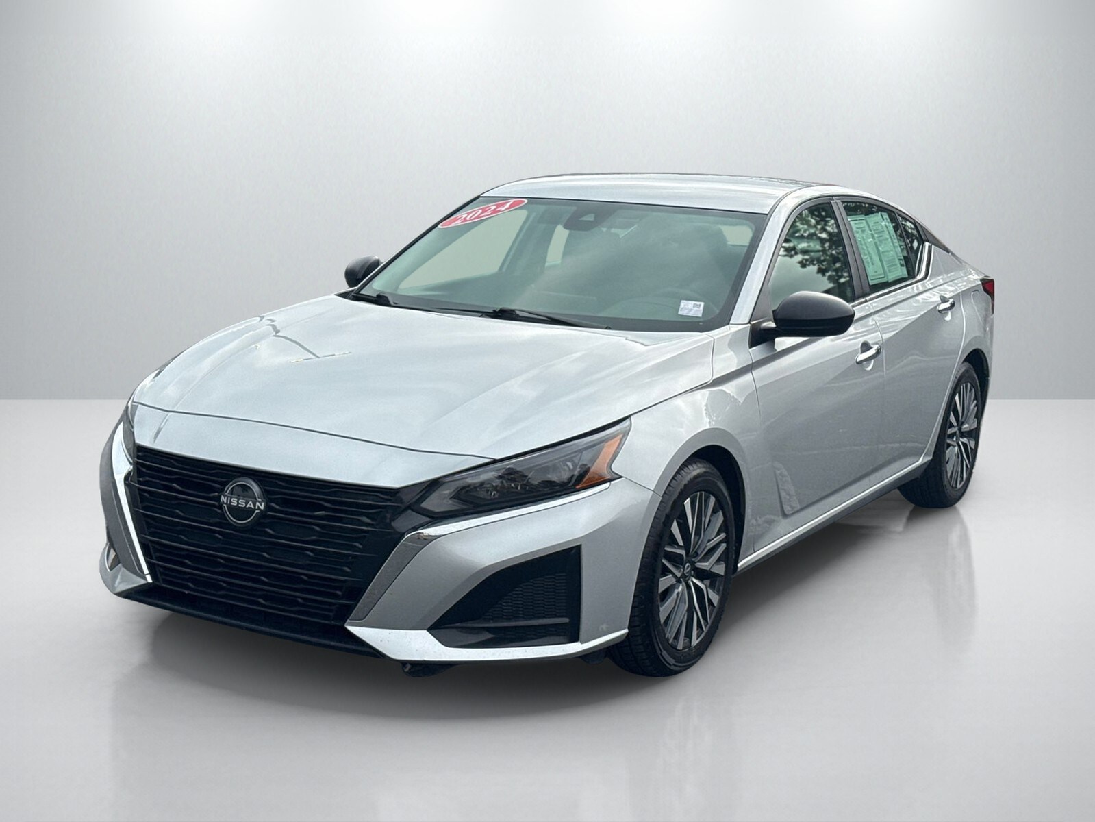 2024 Nissan Altima 2.5 SV photo 3