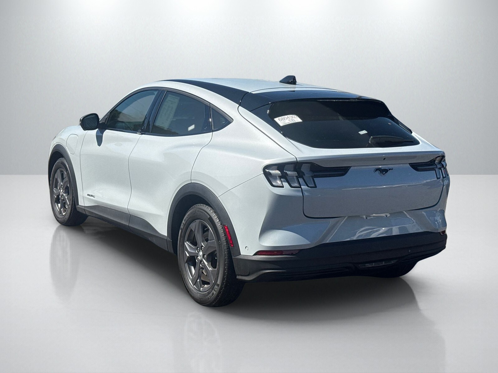 2023 Ford Mustang Mach-E Select photo 3