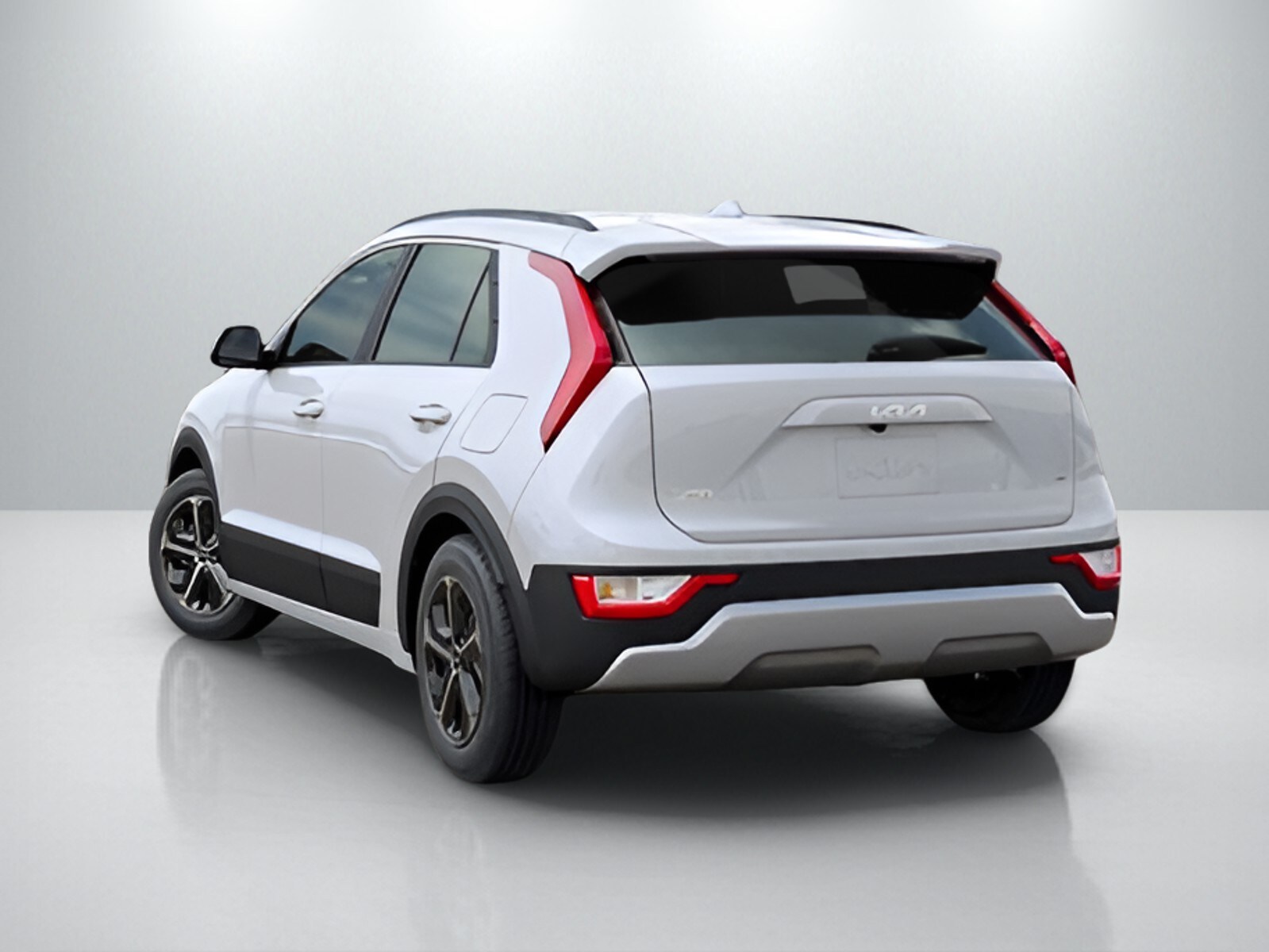 2025 Kia Niro LX photo 4