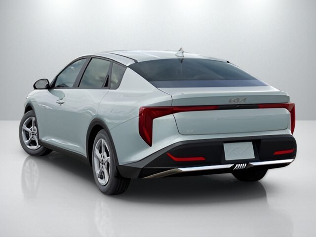 2025 Kia K4 LX photo 2