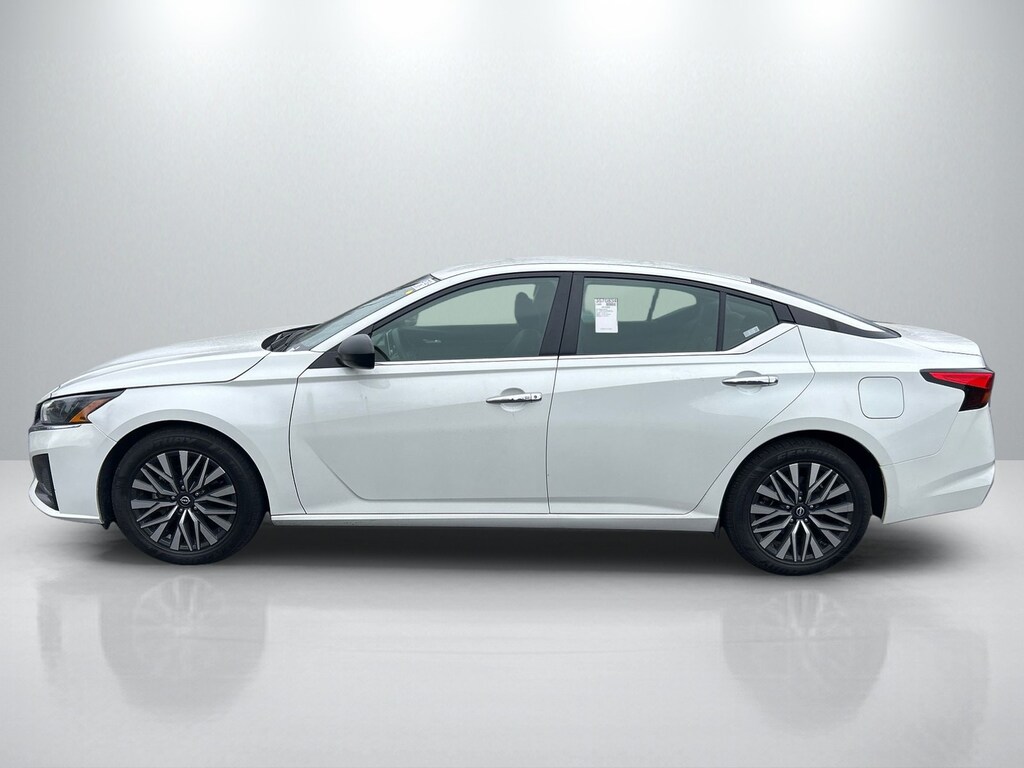 Certified 2024 Nissan Altima 2.5 SV Sedan