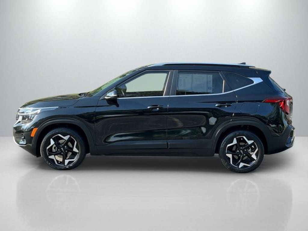 Used 2024 Kia Seltos EX SUV
