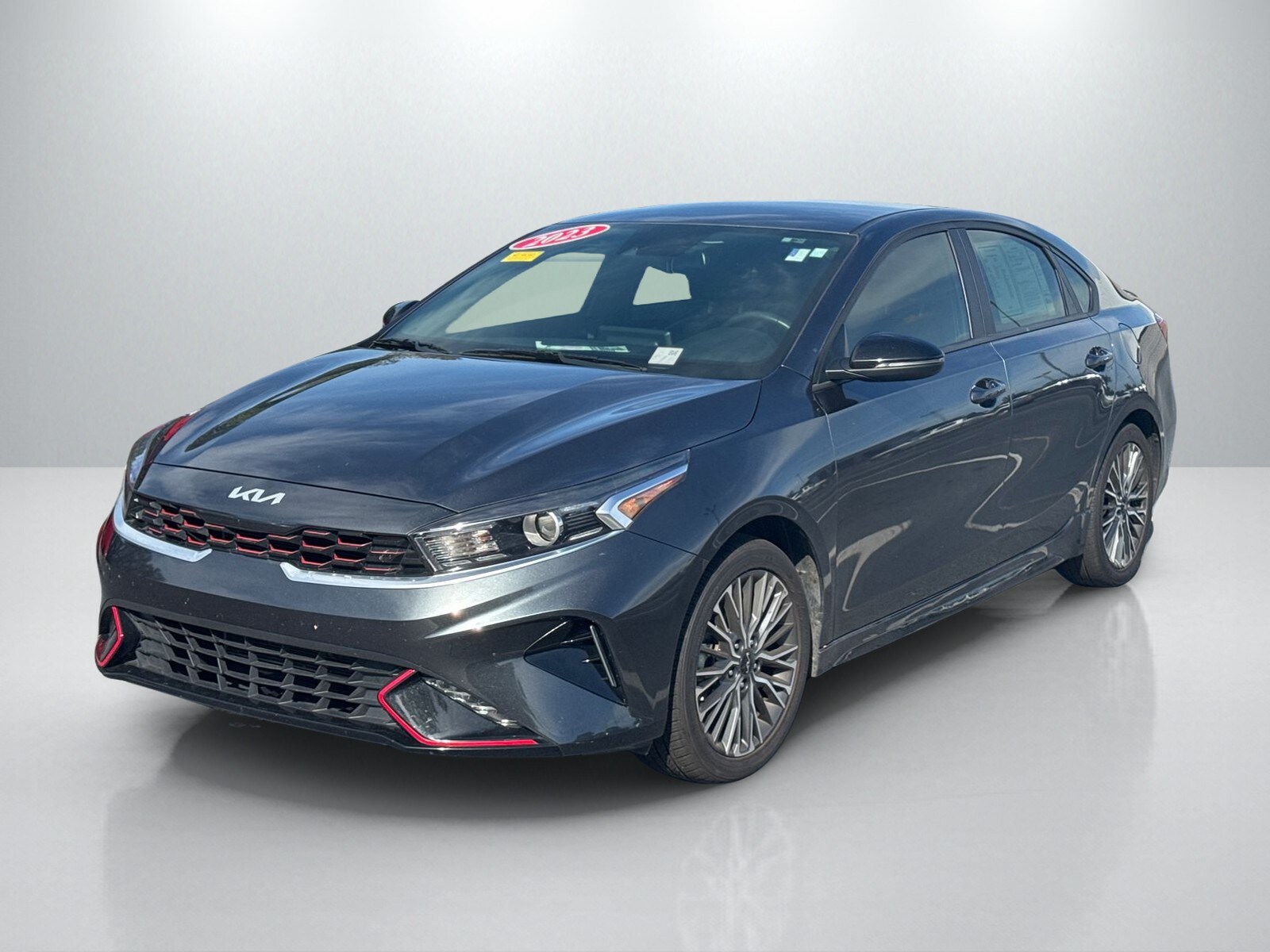2023 Kia Forte GT-Line photo 2
