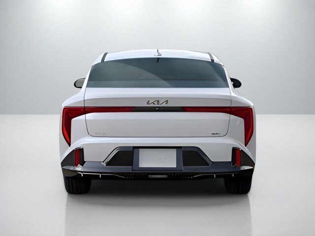 2025 Kia K4 GT-Line photo 2