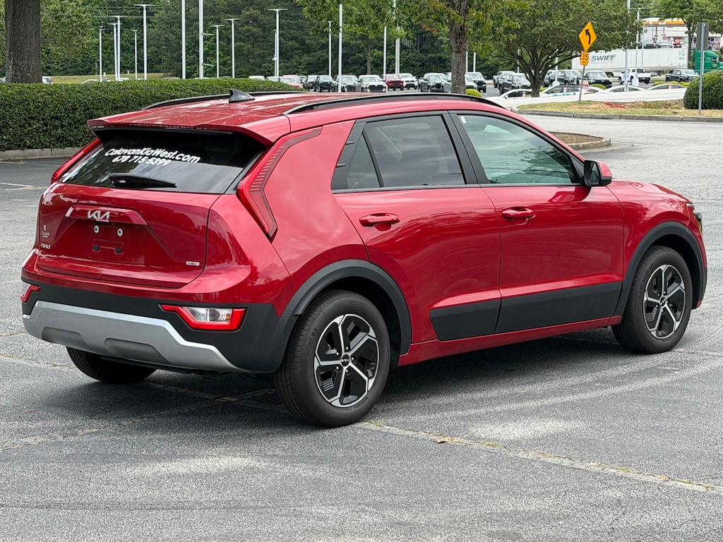 Certified 2025 Kia Niro LX SUV
