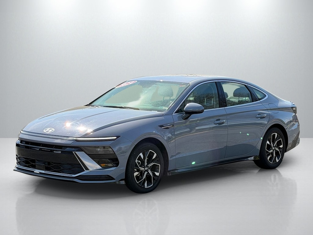 Used 2024 Hyundai Sonata SEL Sedan