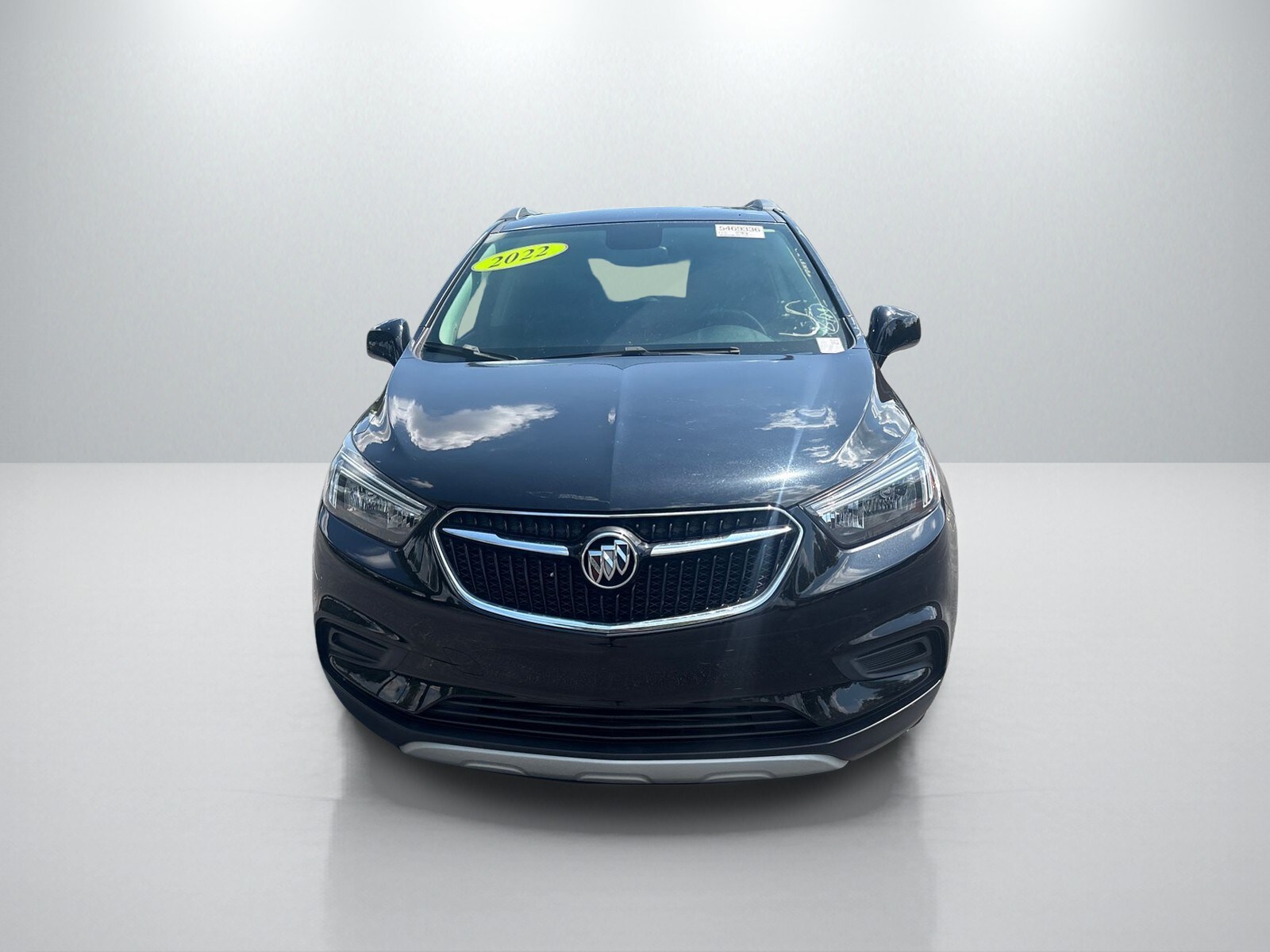 2022 Buick Encore Preferred photo 2