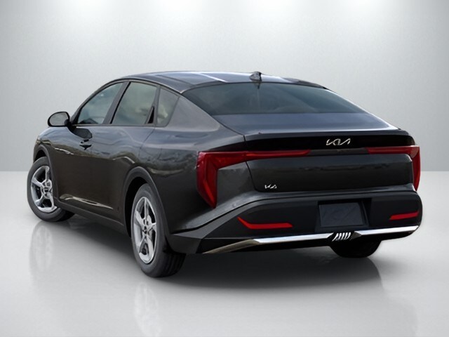 2025 Kia K4 LXS photo 2