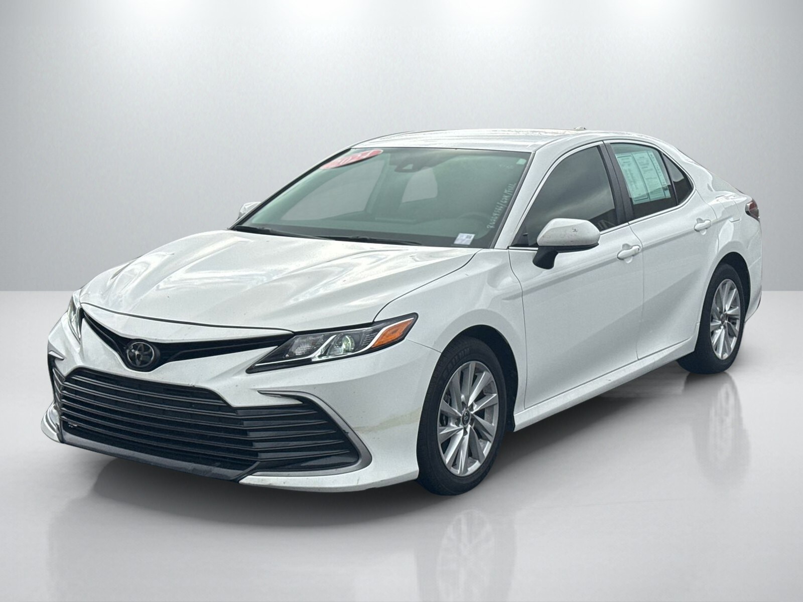 2024 Toyota Camry LE photo 2