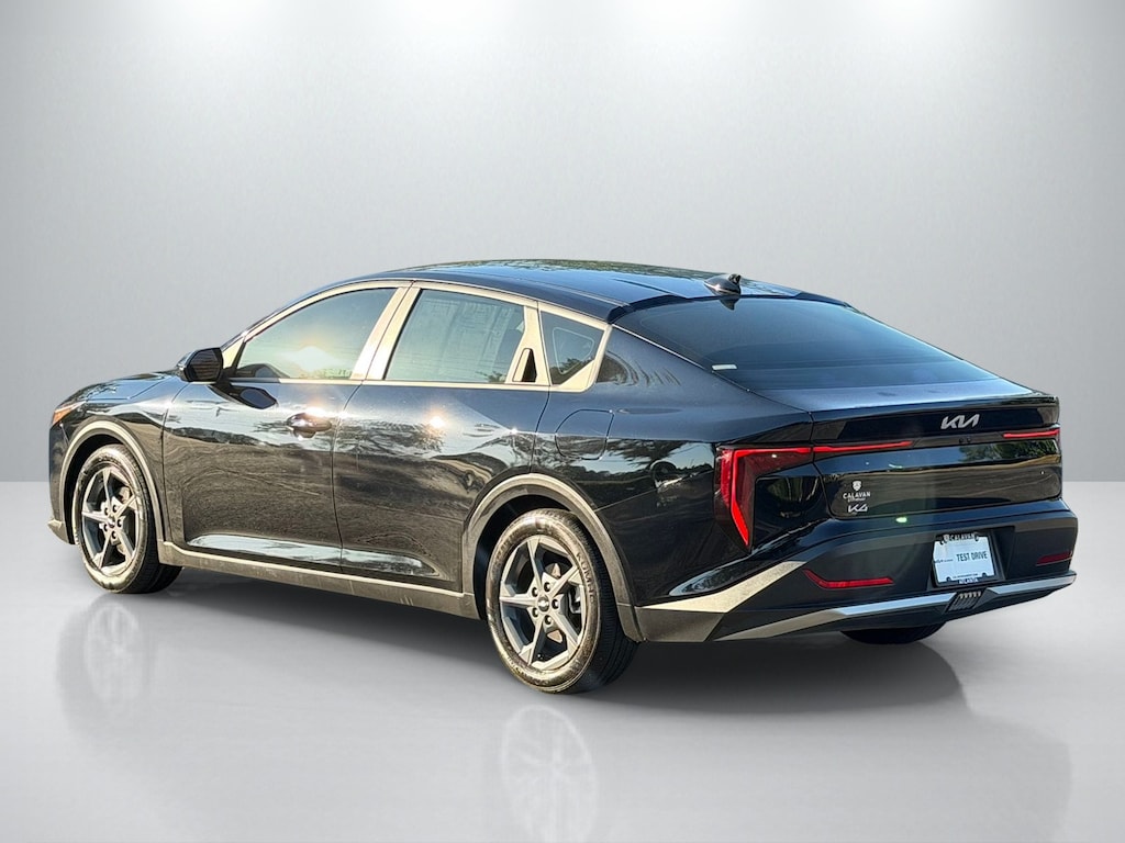 Certified 2025 Kia K4 LXS Sedan