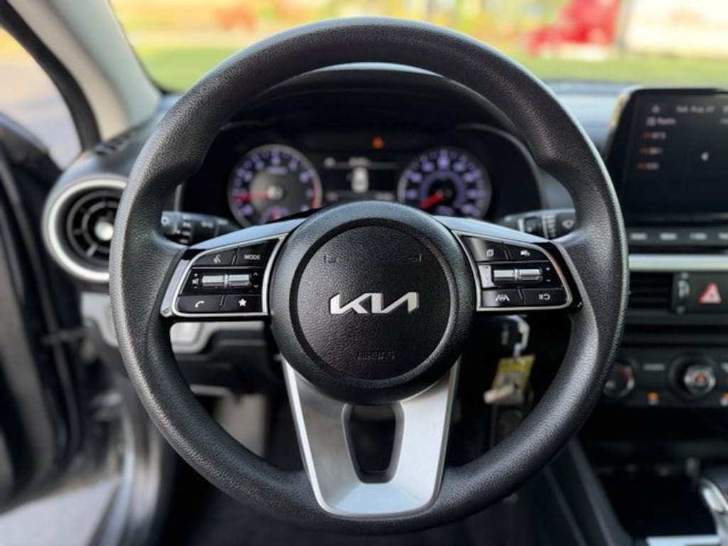 Used 2024 Kia Forte LXS Sedan