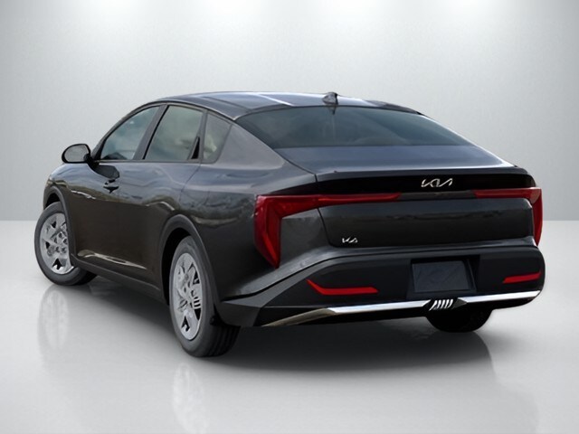 2025 Kia K4 LX photo 2