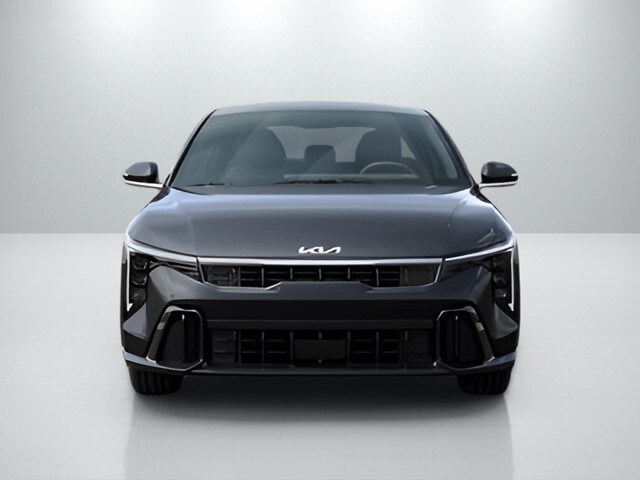 2025 Kia K4 GT-Line photo 2