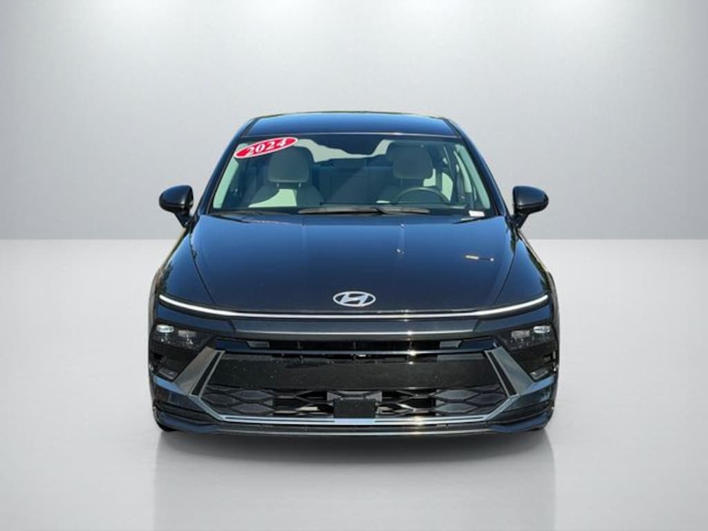 Used 2024 Hyundai Sonata Hybrid SEL Sedan
