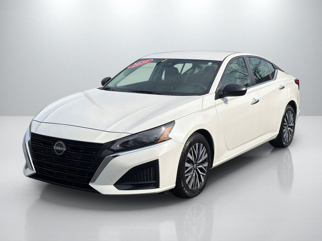 Certified 2024 Nissan Altima 2.5 SV Sedan