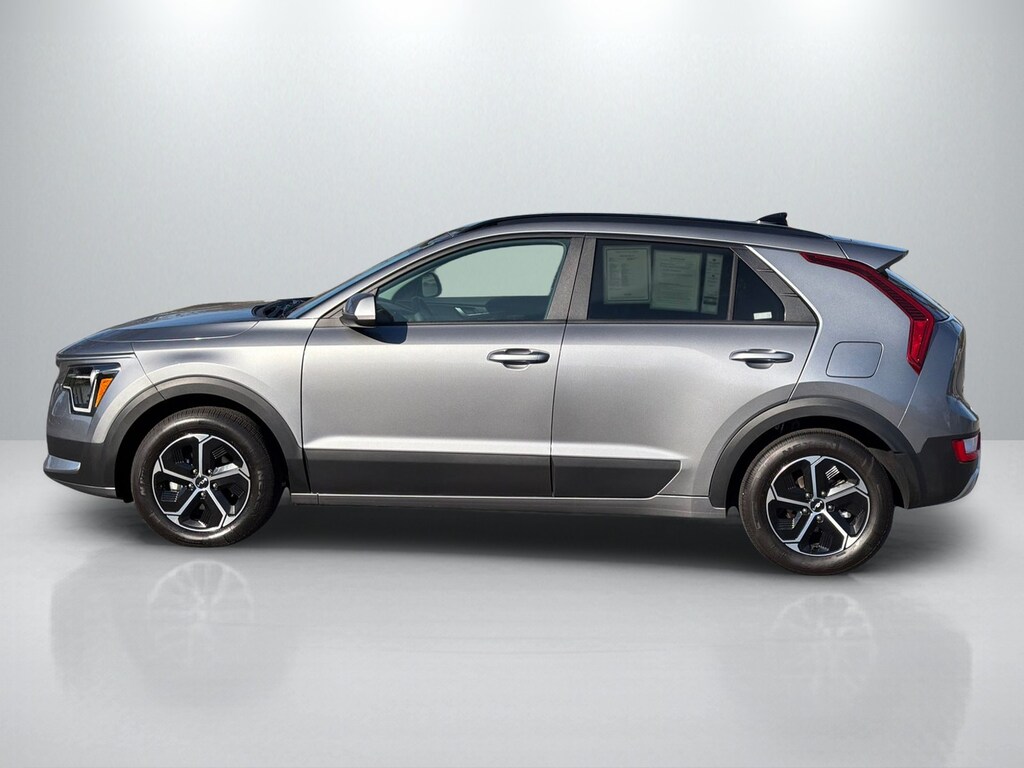 Certified 2025 Kia Niro LX SUV