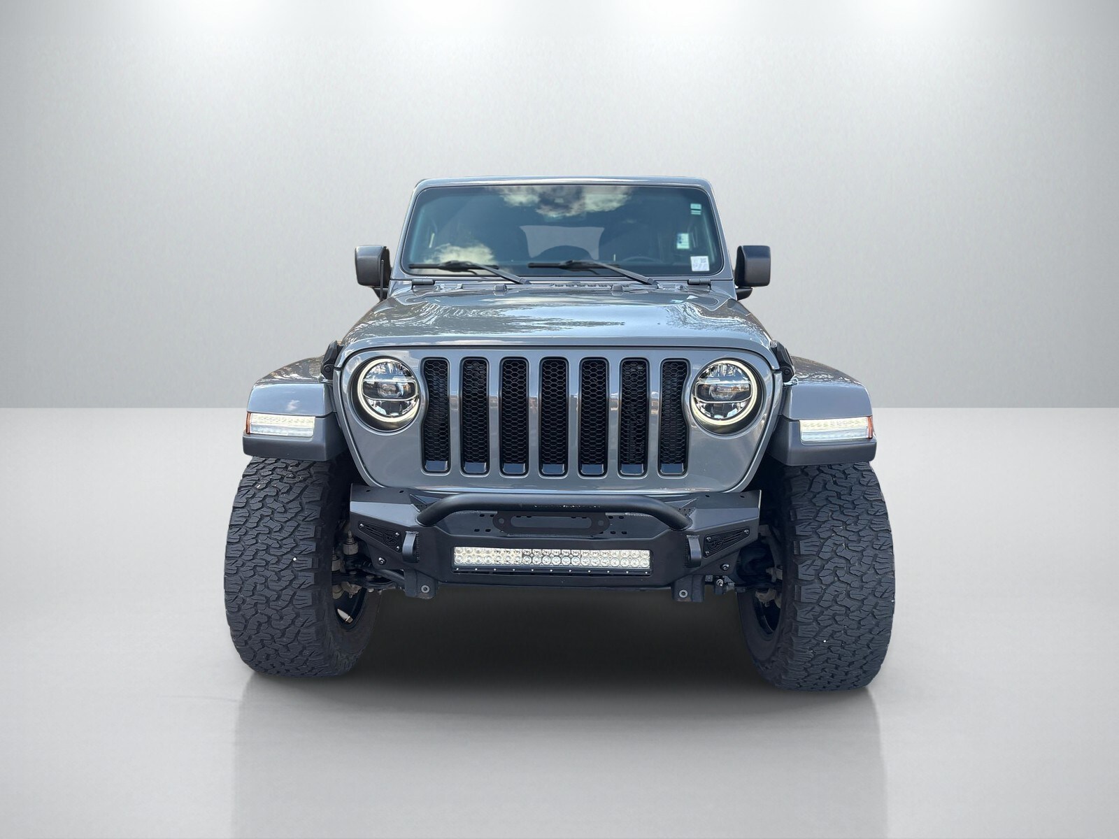 2020 Jeep Wrangler Unlimited Sahara photo 2