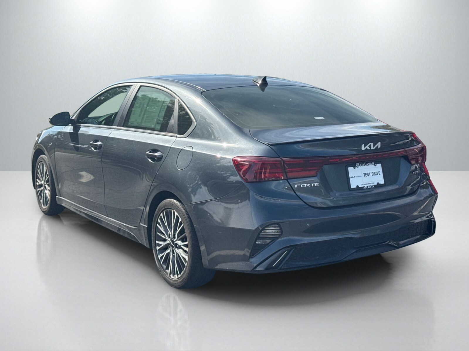 2023 Kia Forte GT-Line photo 3