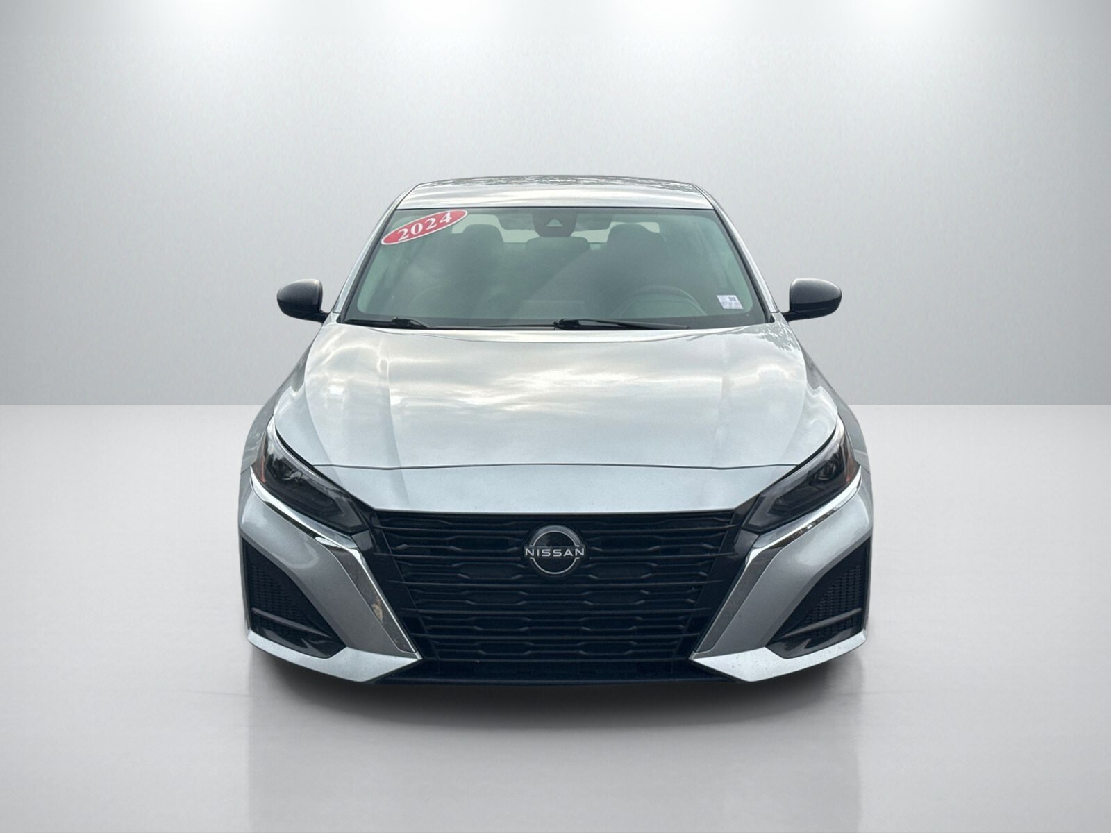 2024 Nissan Altima 2.5 SV photo 2