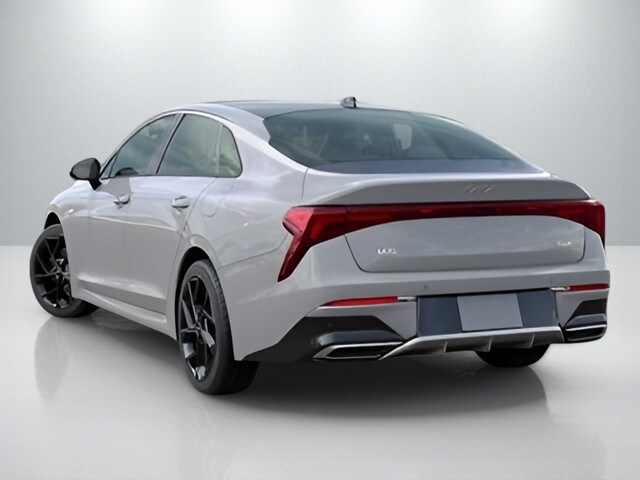 2026 Kia K5 GT-Line photo 4