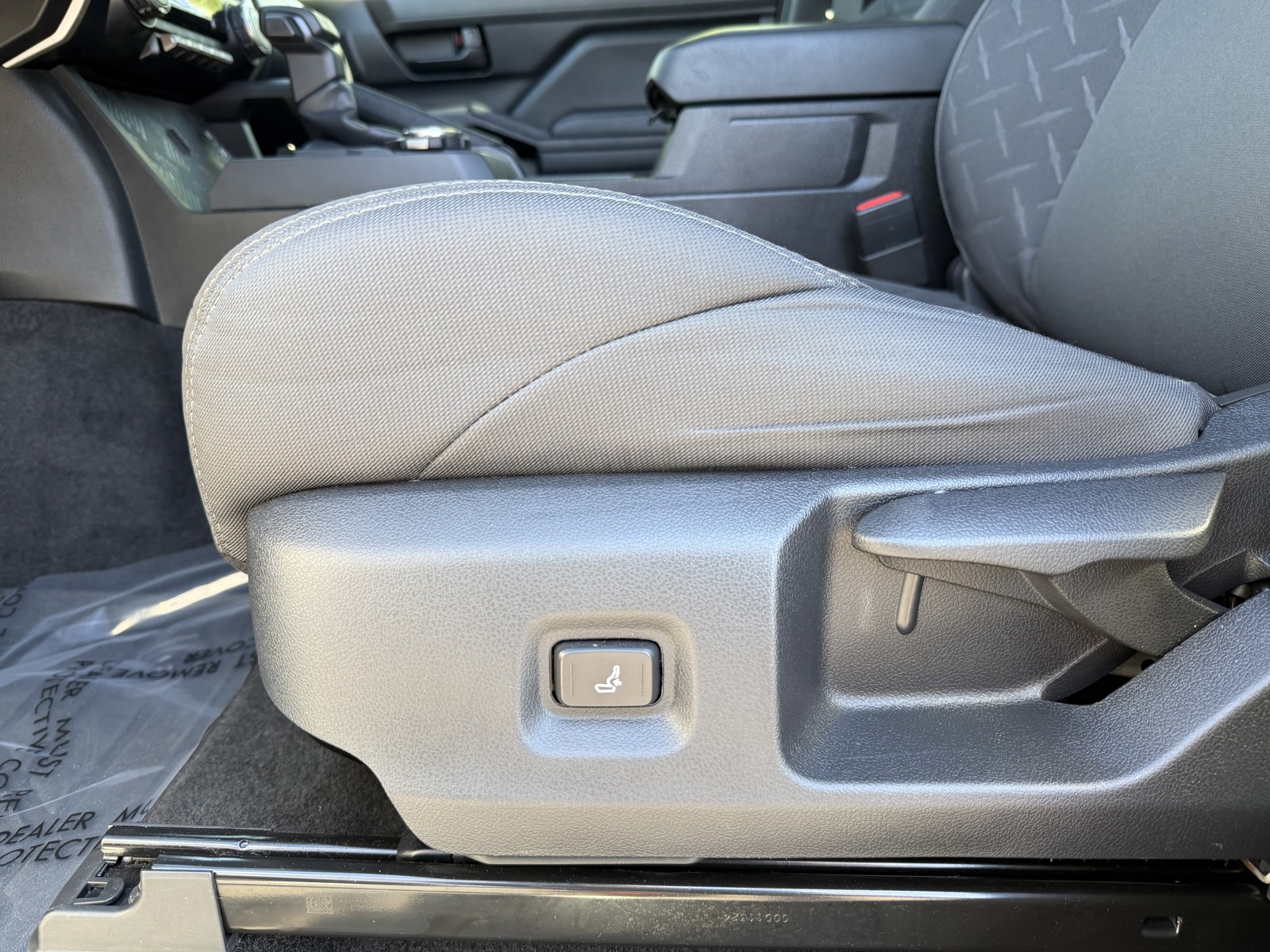2024 Toyota Tacoma SR - Photo 17