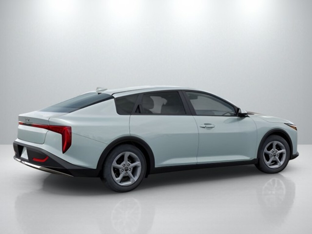 New 2025 Kia K4 LXS Sedan