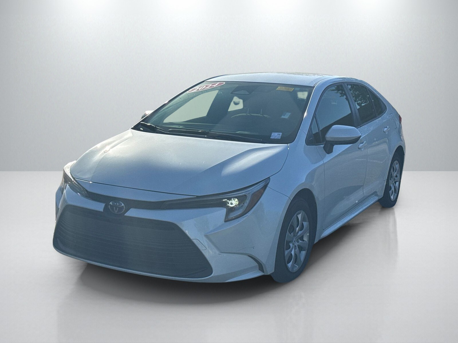 2024 Toyota Corolla Hybrid LE photo 2