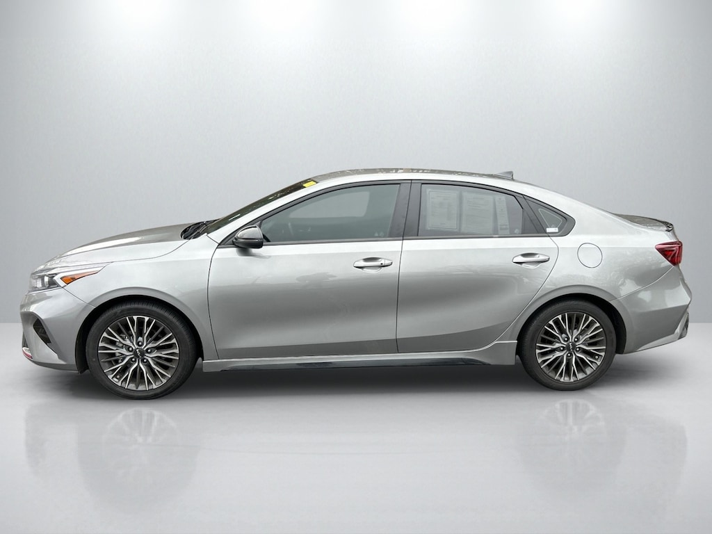 Certified 2022 Kia Forte GT-Line Sedan