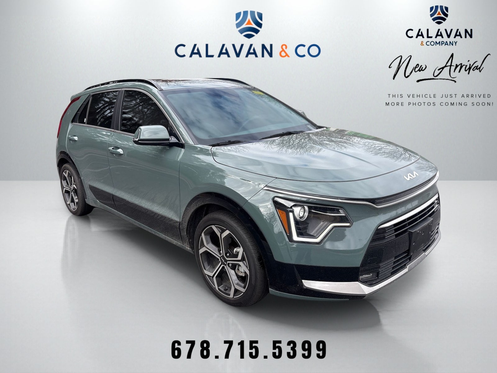 2023 Kia Niro EX Touring's photo