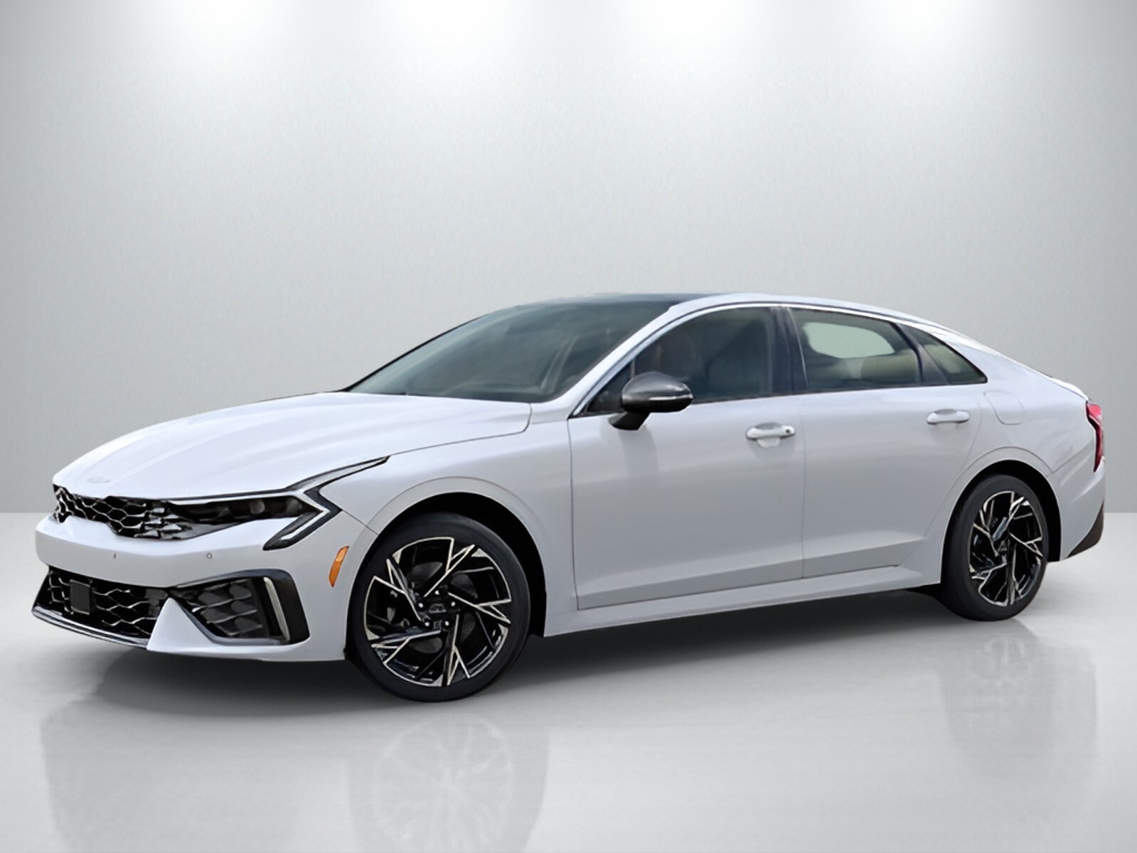2025 Kia K5 GT-Line photo 3