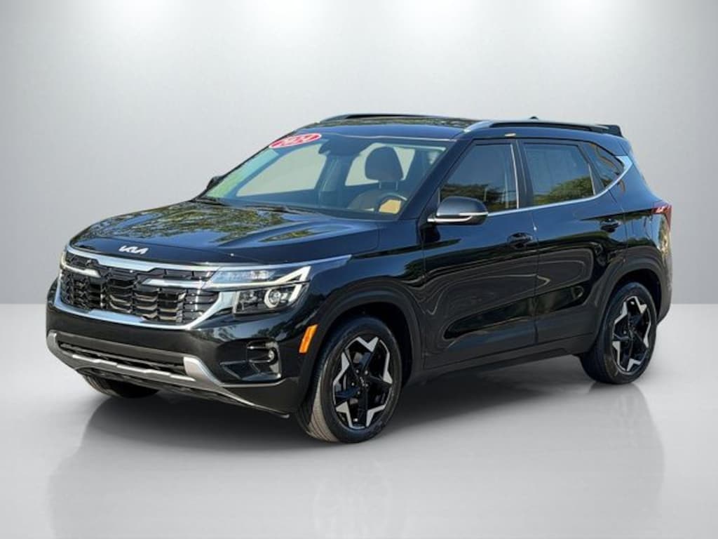 Used 2024 Kia Seltos EX SUV