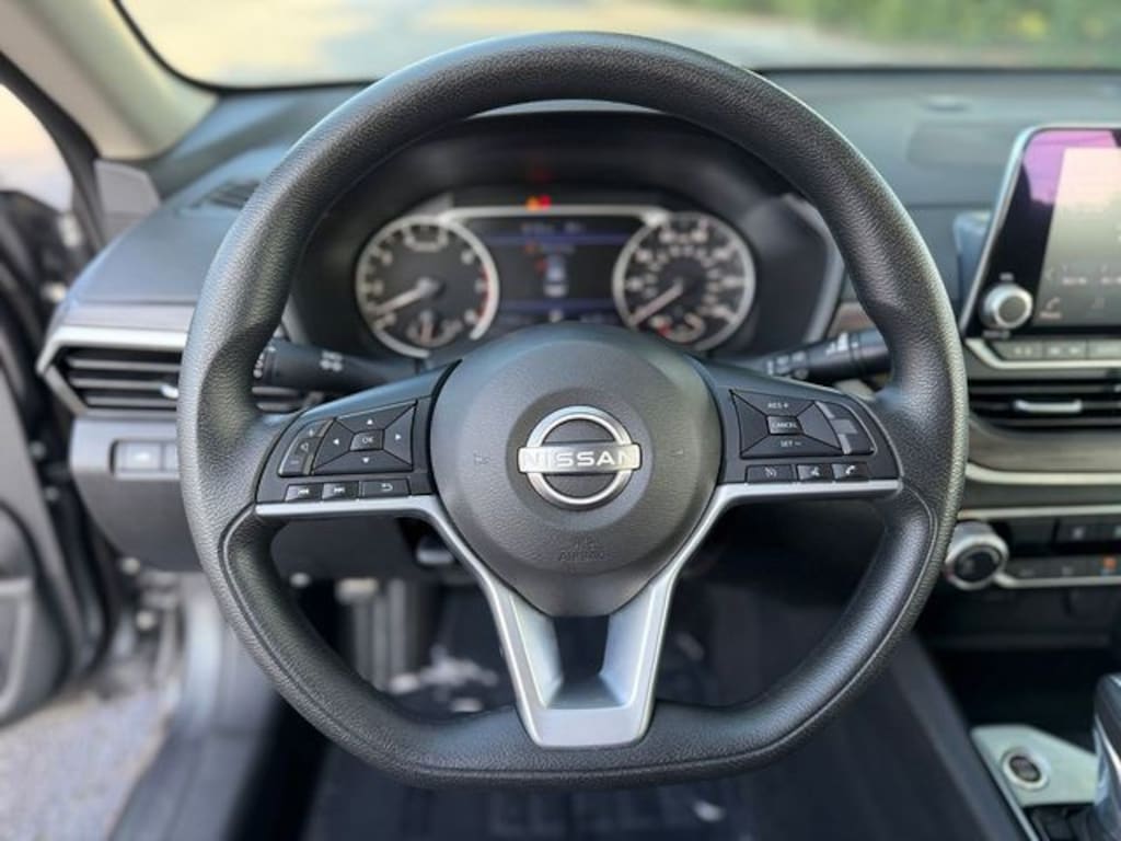 Certified 2025 Nissan Altima SV Sedan