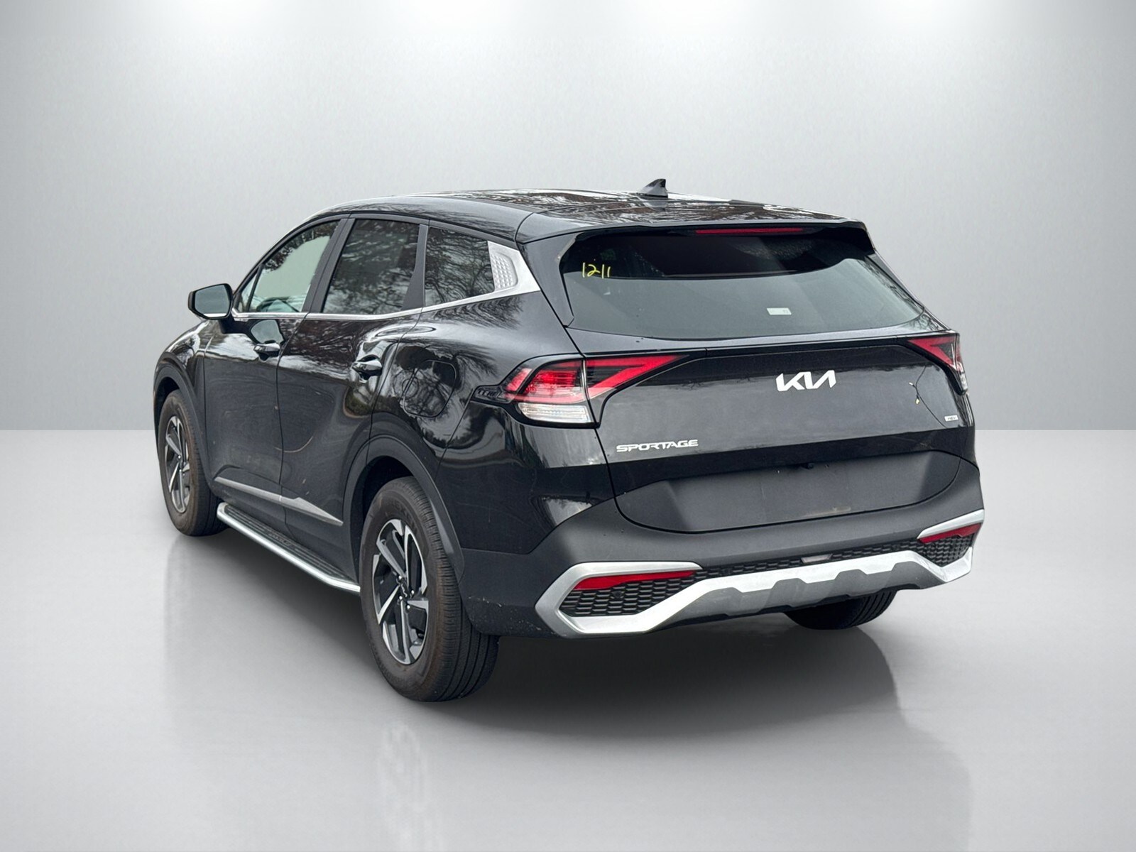 2023 Kia Sportage Hybrid LX photo 3