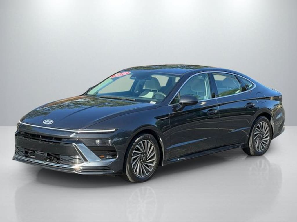 Used 2024 Hyundai Sonata Hybrid SEL Sedan