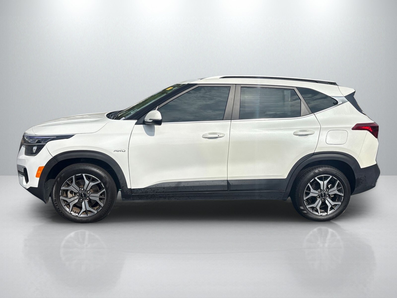 2023 Kia Seltos EX photo 4