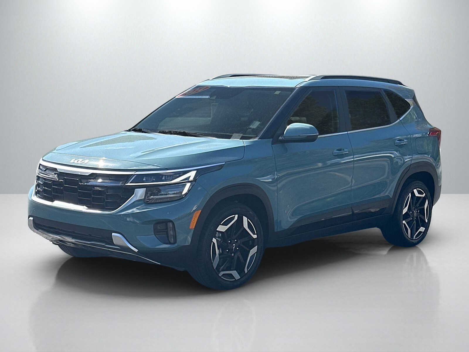 2024 Kia Seltos SX photo 2
