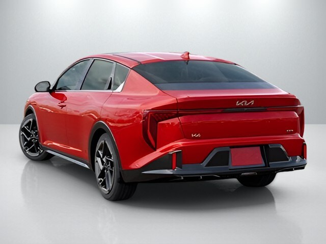 2025 Kia K4 GT-Line photo 3