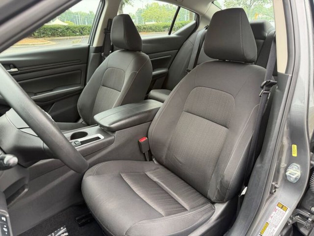 Certified 2025 Nissan Altima SV Sedan