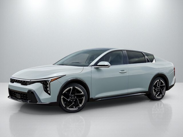 2025 Kia K4 GT-Line photo 3