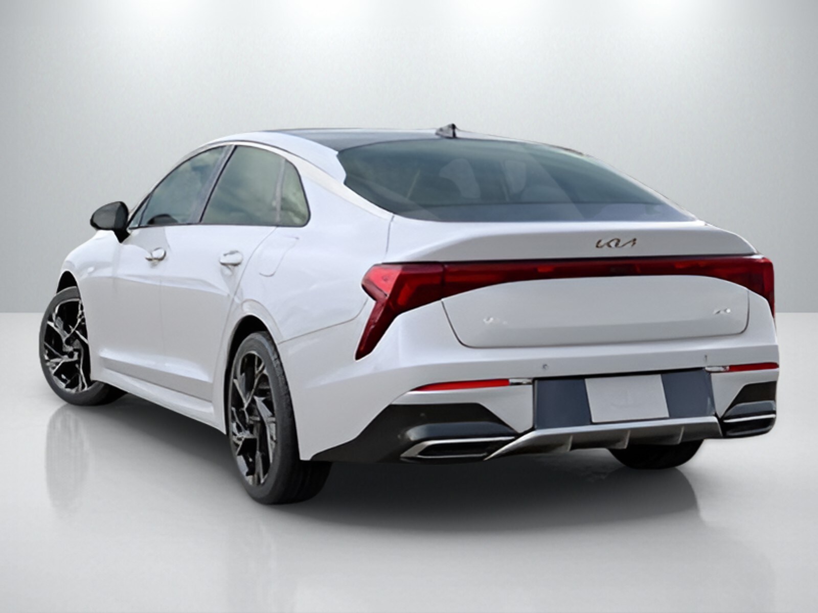 2025 Kia K5 GT-Line photo 4