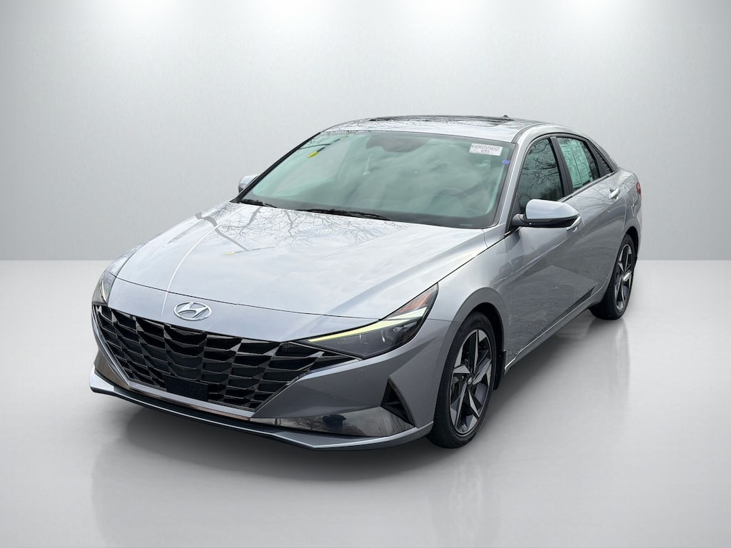 Certified 2022 Hyundai Elantra Limited Sedan
