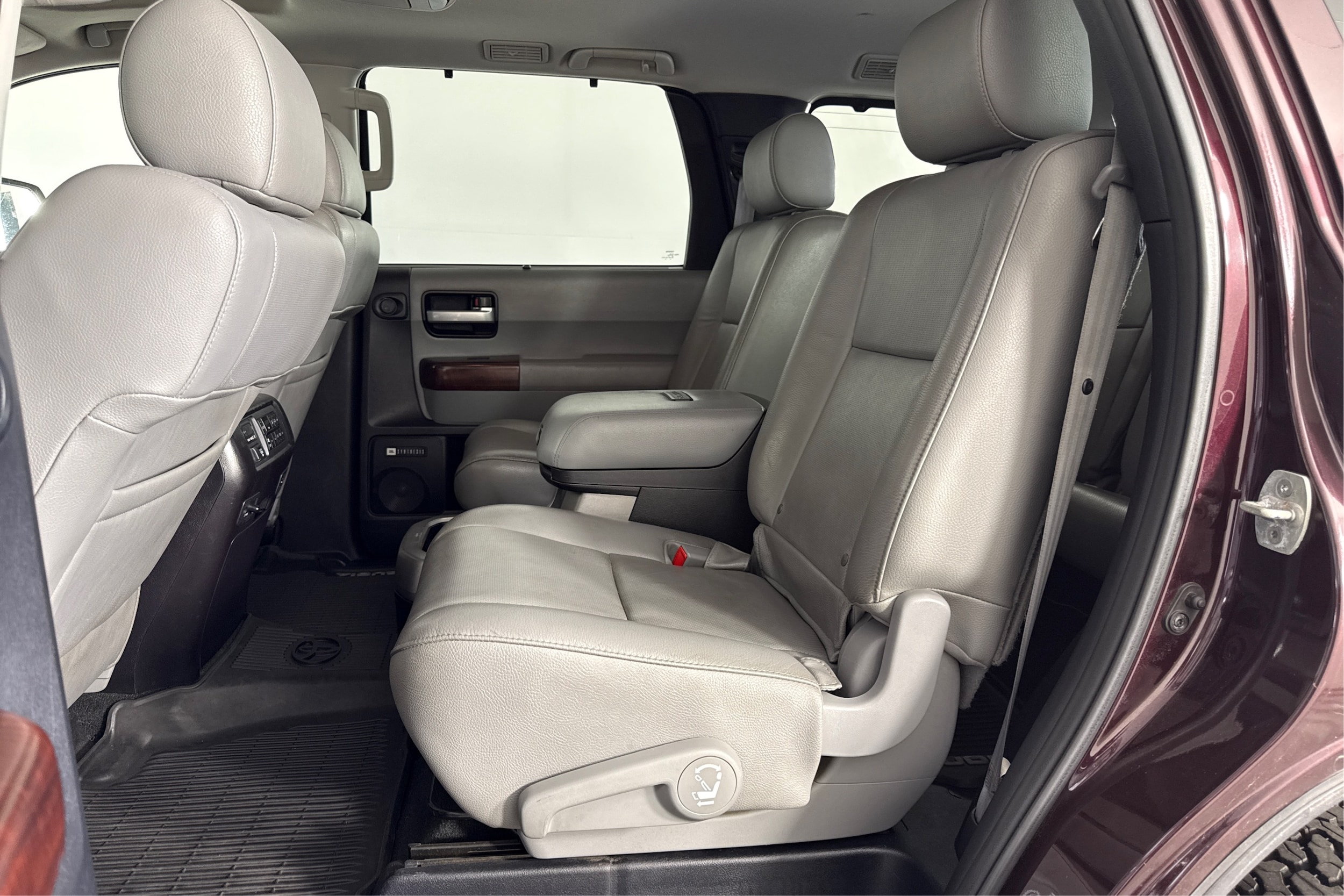 2017 Toyota Sequoia Platinum - Photo 8
