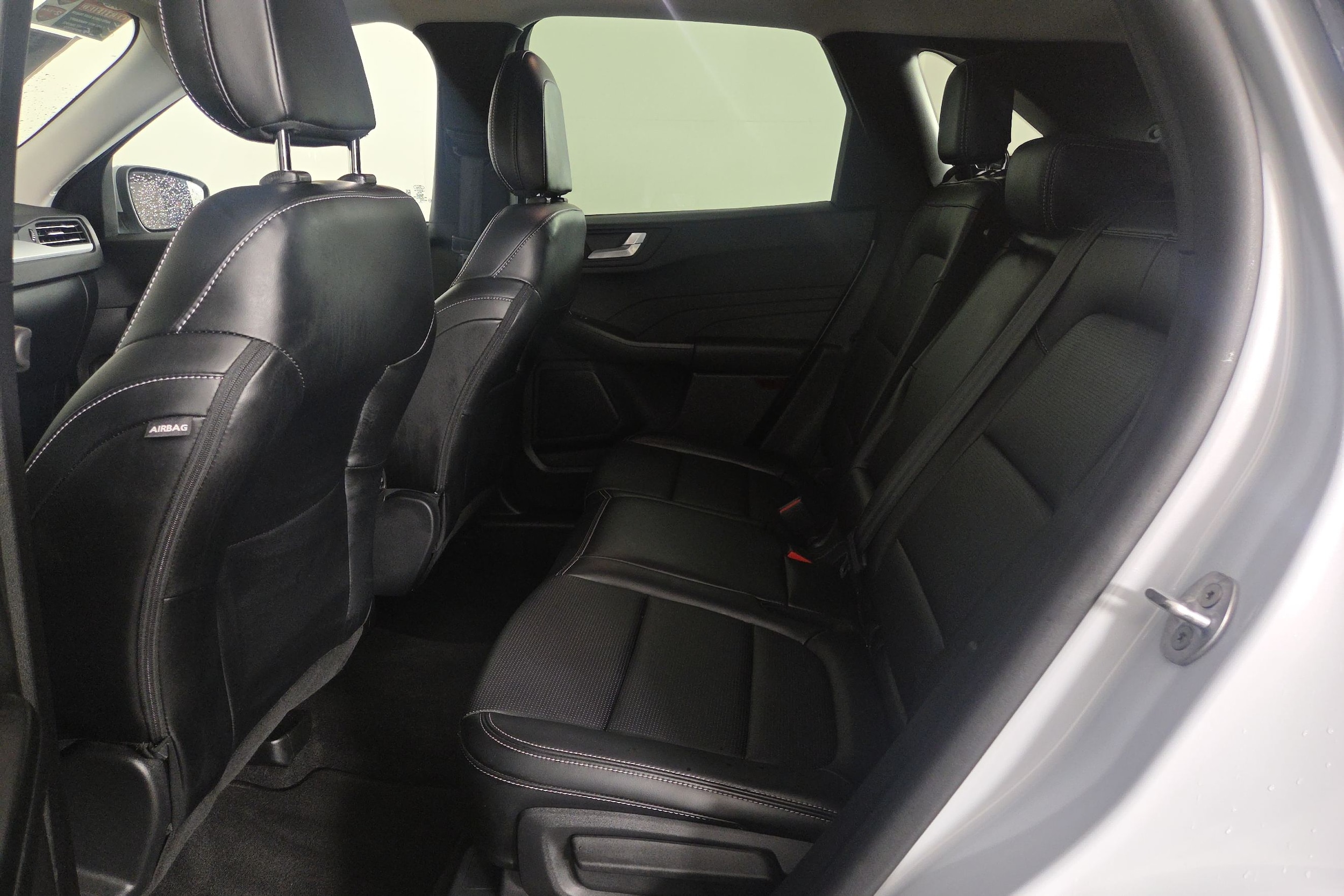 2025 Ford Escape Platinum - Photo 8