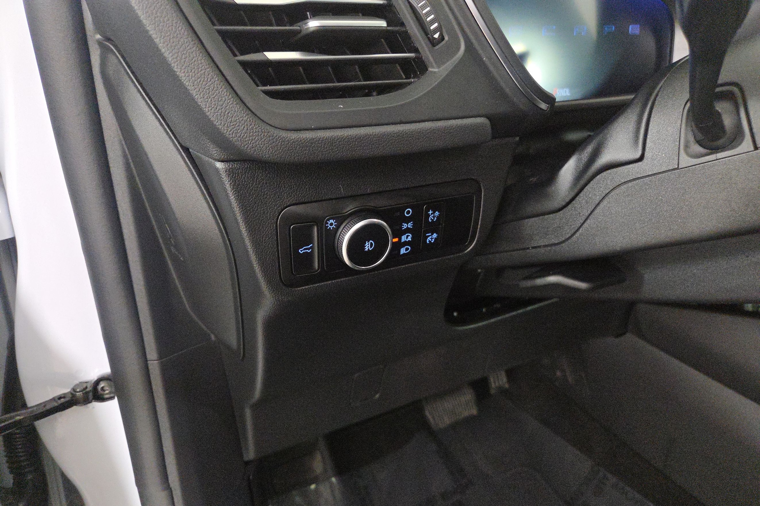 2025 Ford Escape Platinum - Photo 30