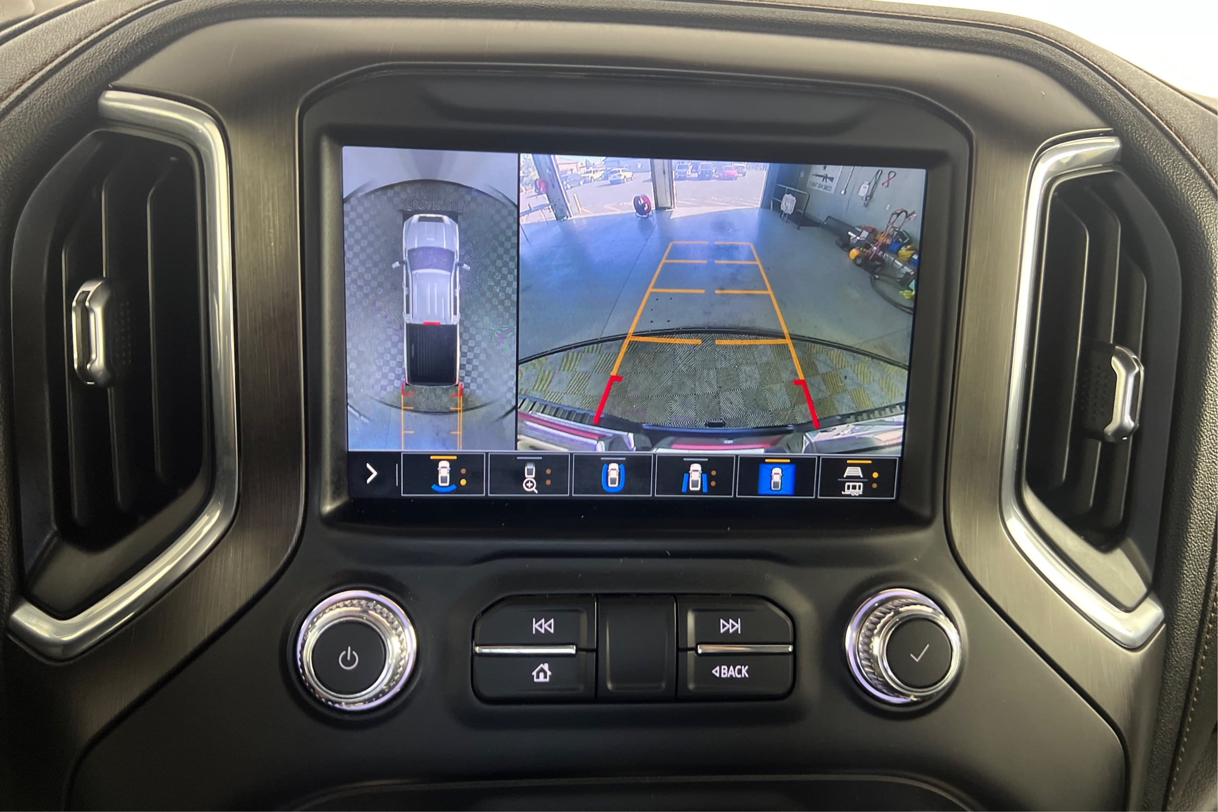 2021 GMC Sierra 2500HD AT4 - Photo 20