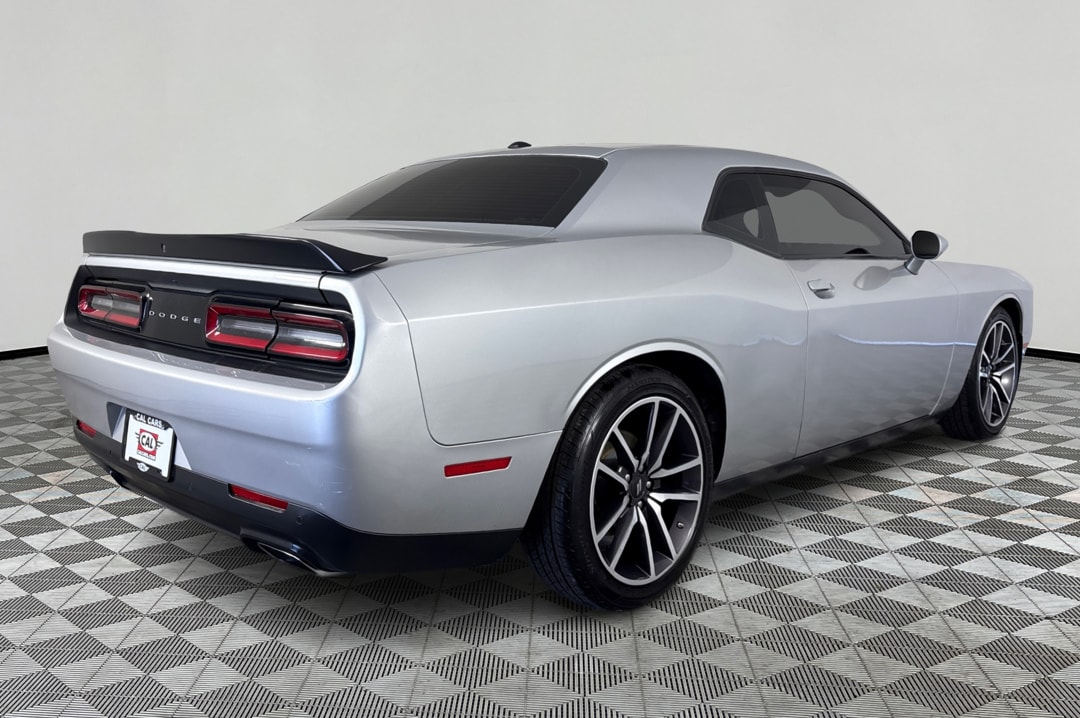 2023 Dodge Challenger R/T - Photo 4